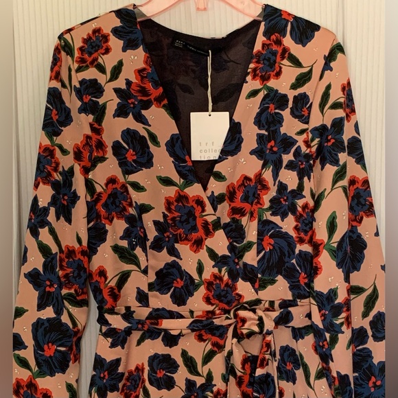 Zara Midi Length Floral Dress Long Sleeve Waist Tie Pockets Medium NWT - Picture 3 of 16